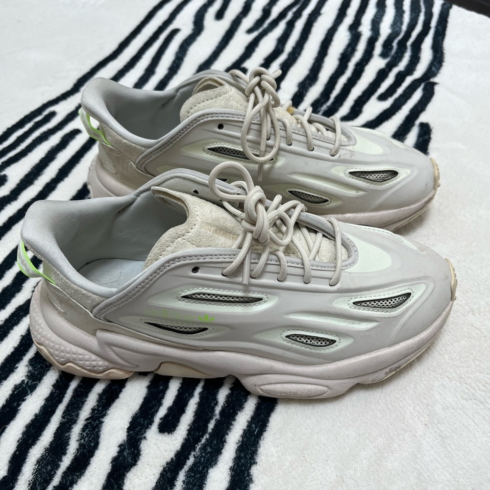 Adidas Ozweego Sneakers